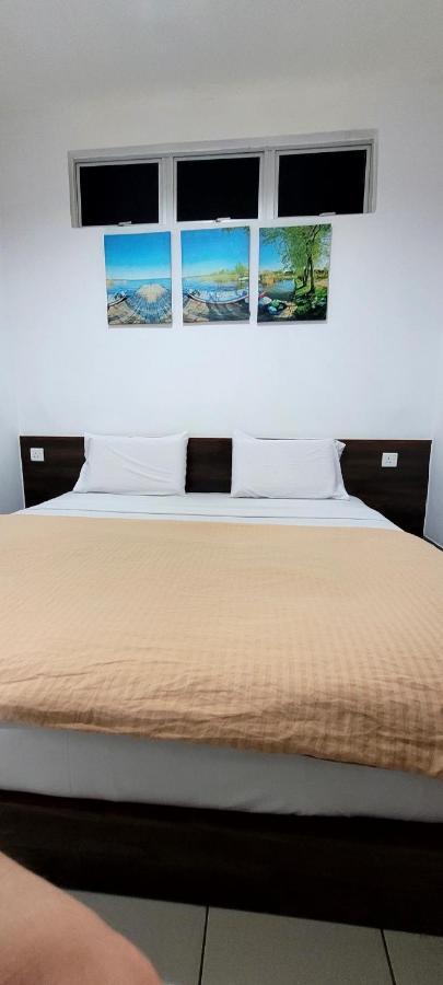 קוטה קינבלו Api-Api Guesthouse מראה חיצוני תמונה